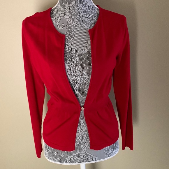 NWOT I.E. LONG SLEEVE RED SWEATER - Picture 1 of 4